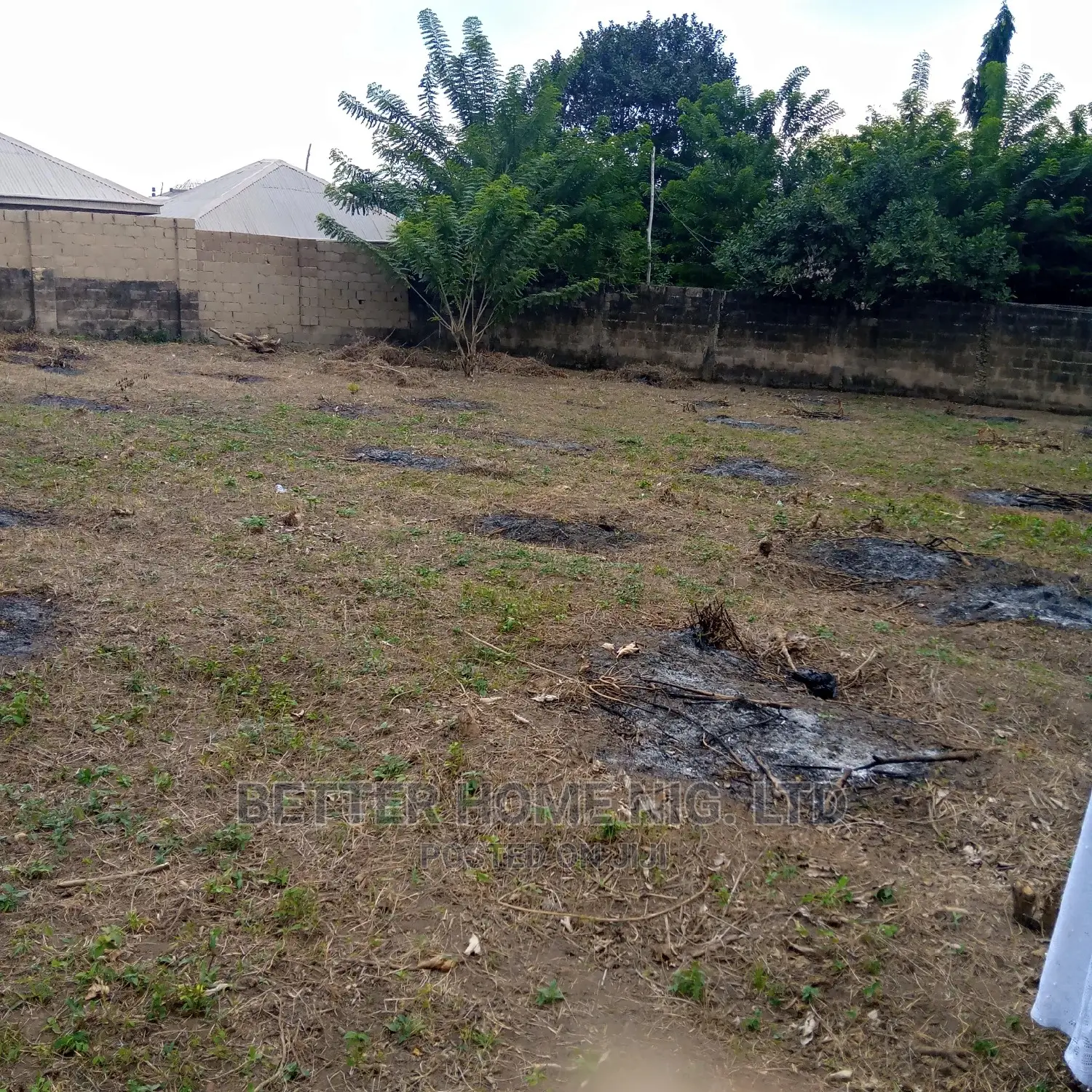 A Plot of Land Whit Register Survay