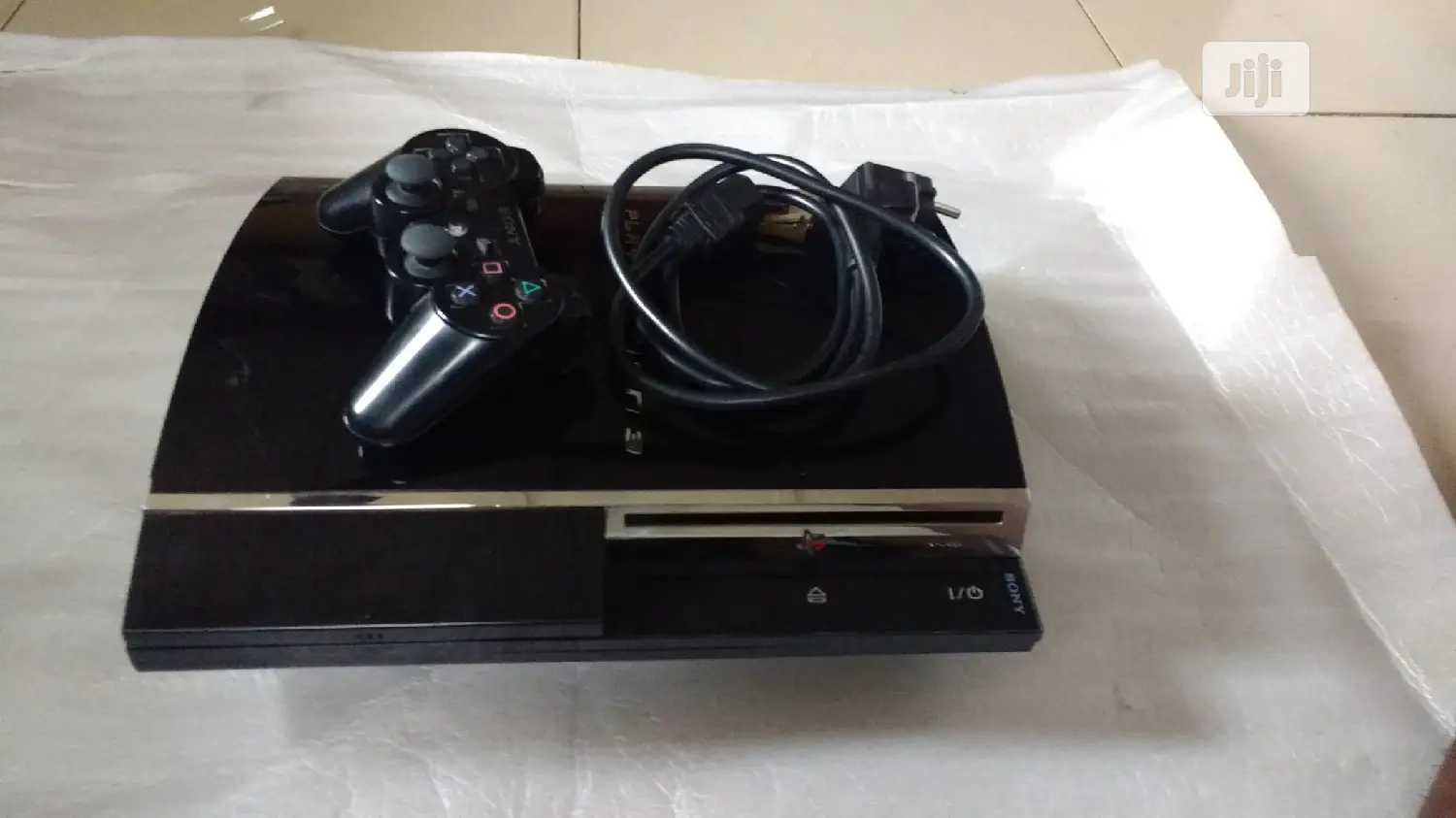 Uk Used Playstation 3 Console With Games, Cables and Pad