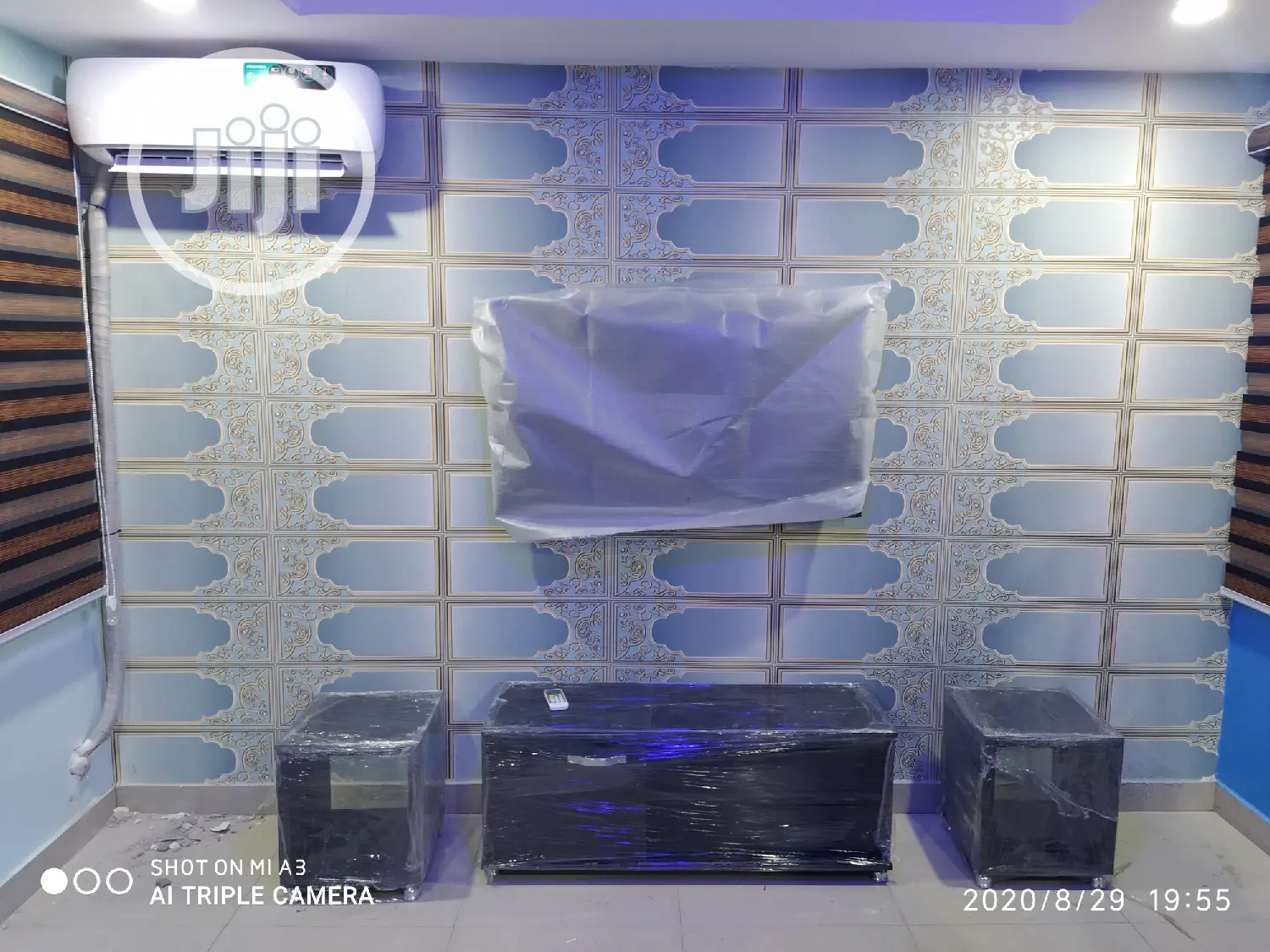Modern Tv Console and Side Stools