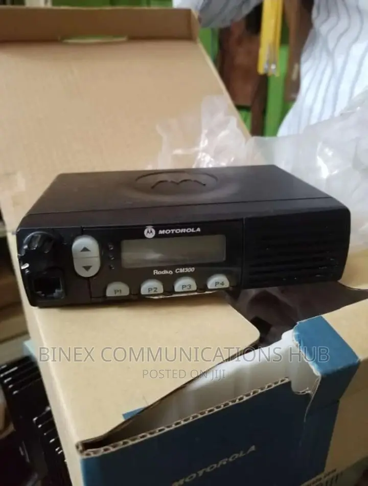 Motorola CM300 VHF/UHF Radio Transciever