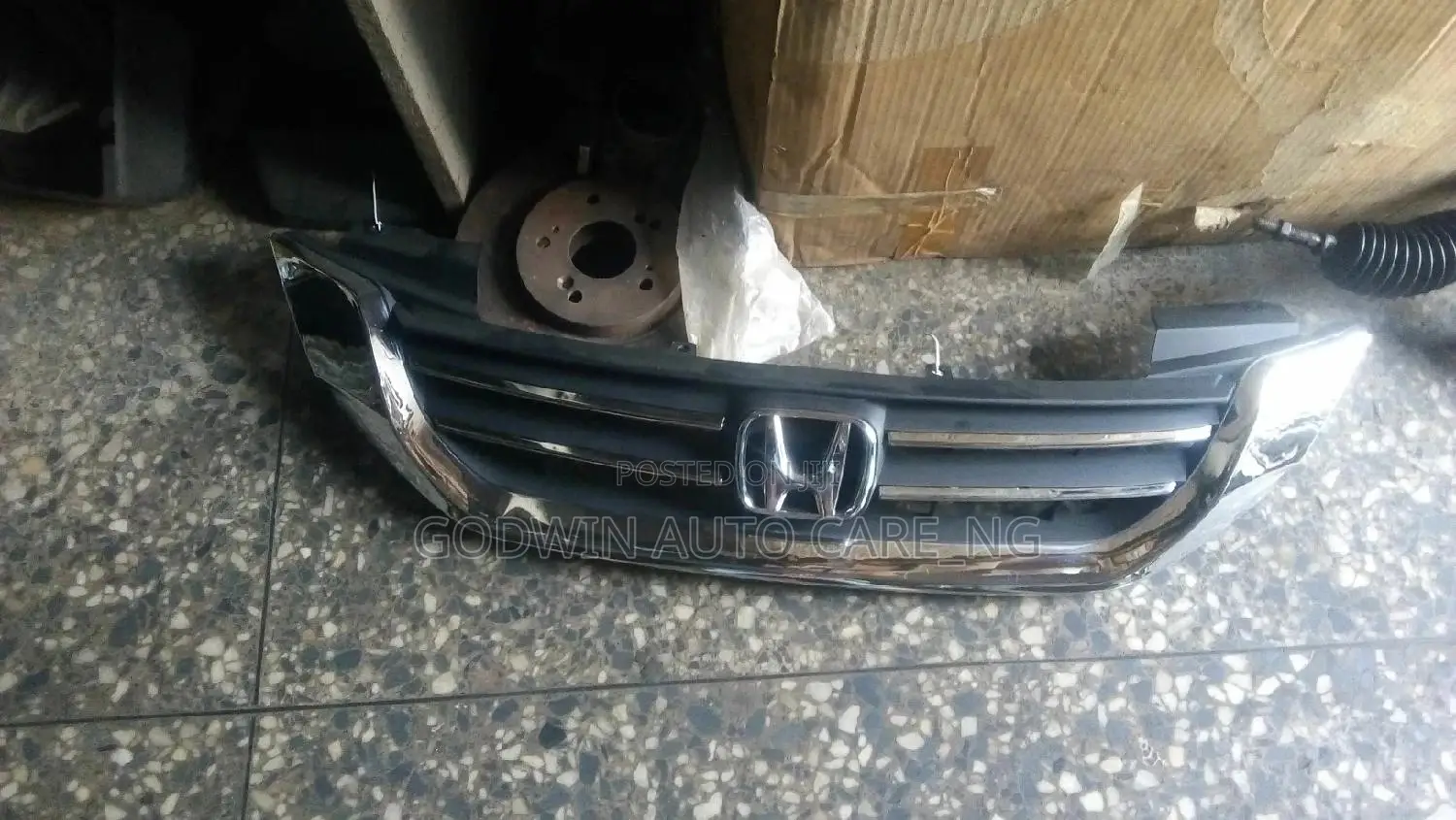 Front Grille 2013 Honda Accord.