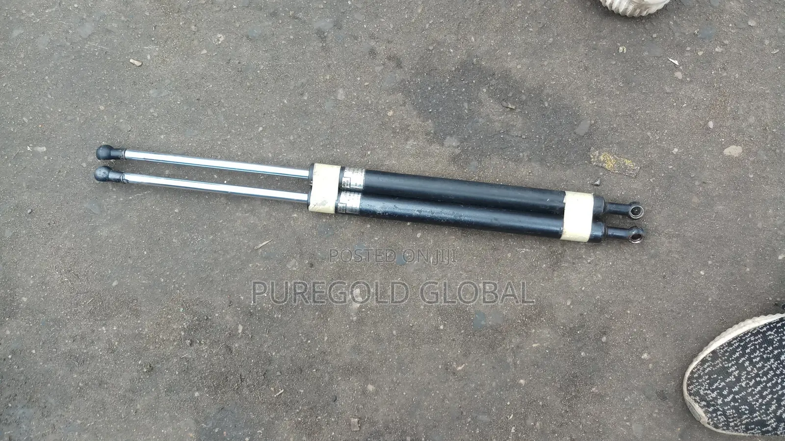 Bonnet Shock for All Model of Toyota and Lexus Products Avai