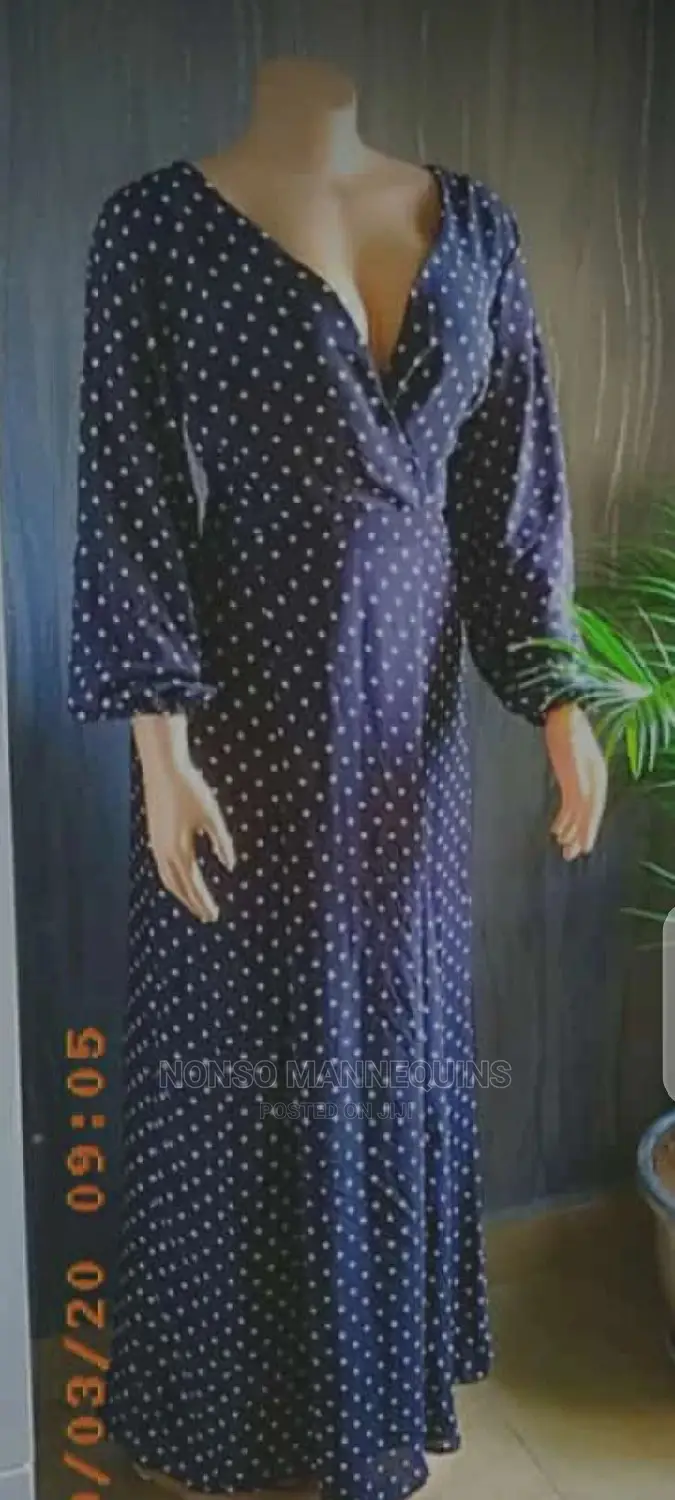 Headless Female Busty Plastic Mannequin