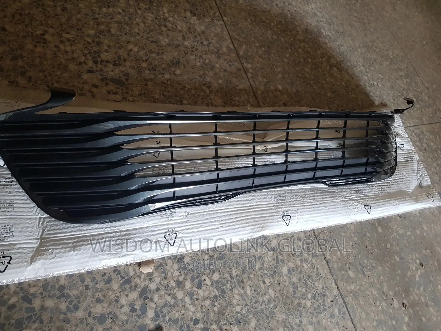 Down Grill For Toyota Camry 2019 Limited Edition