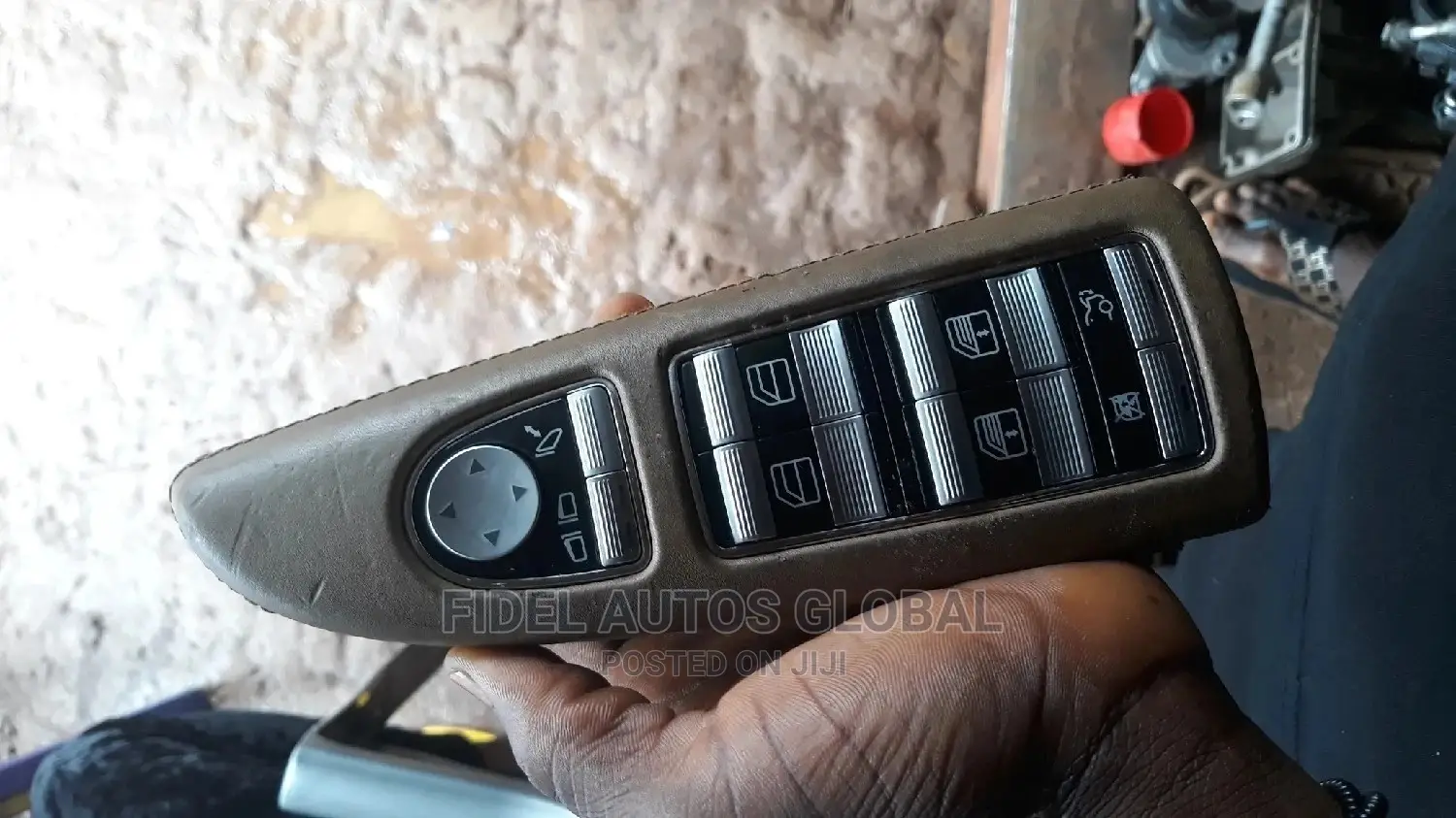 Mercedes-Benz S 550 Power Window Button