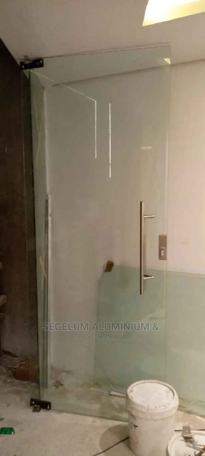 Frameless Glass and Aluminium Work