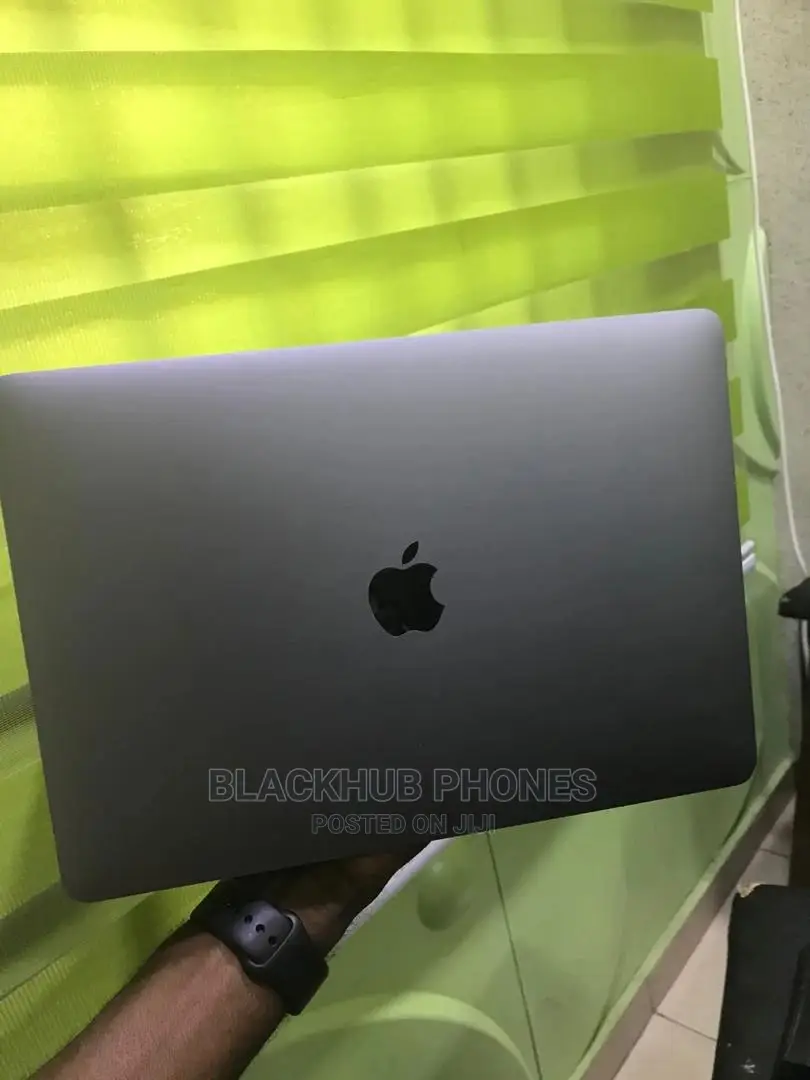 Laptop Apple MacBook Pro 8GB Intel Core I5 SSD 256GB