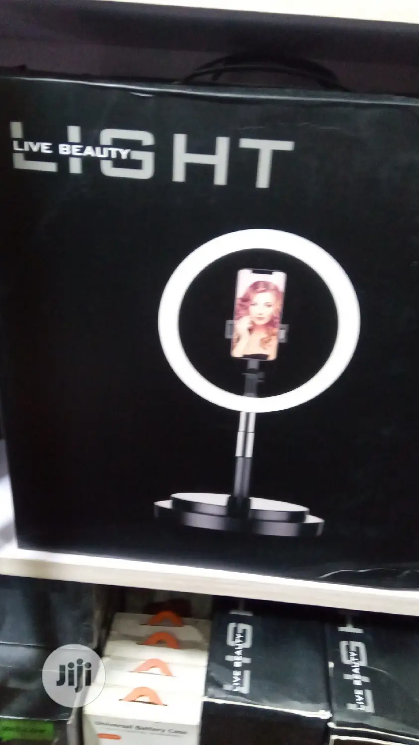 Light Live Beauty Ring Light