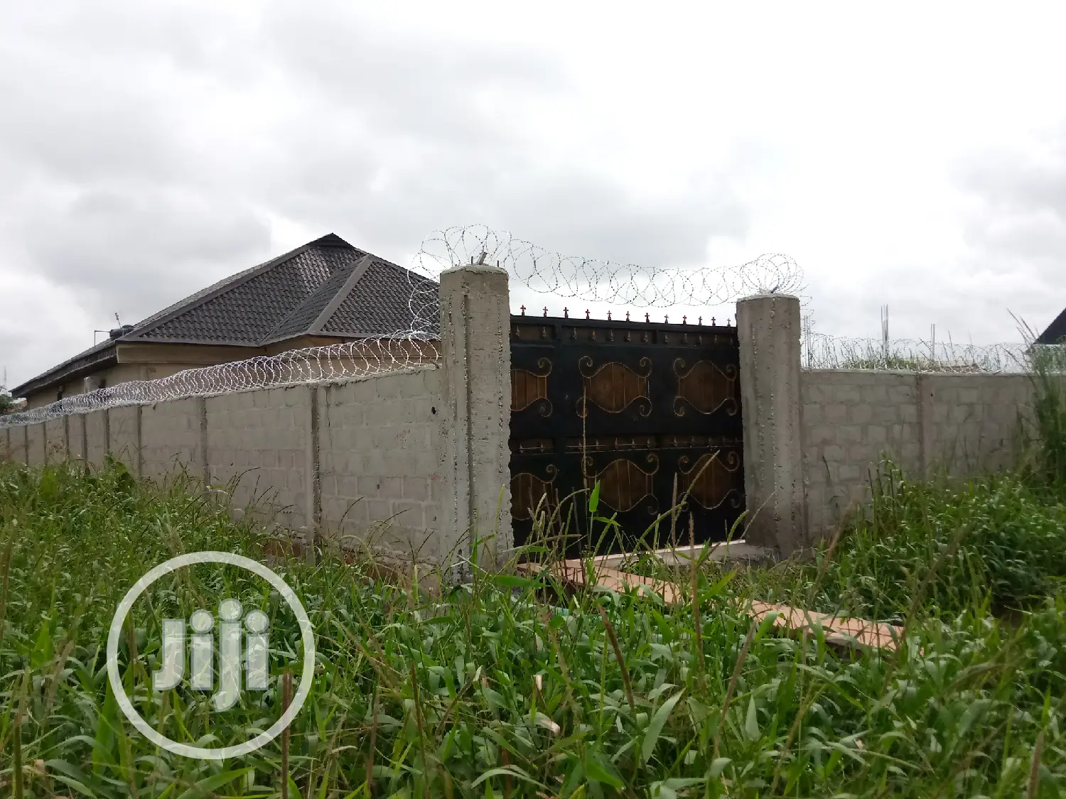 Security Fence; Electric Fence-Wire, Barb Wire, Mesh,