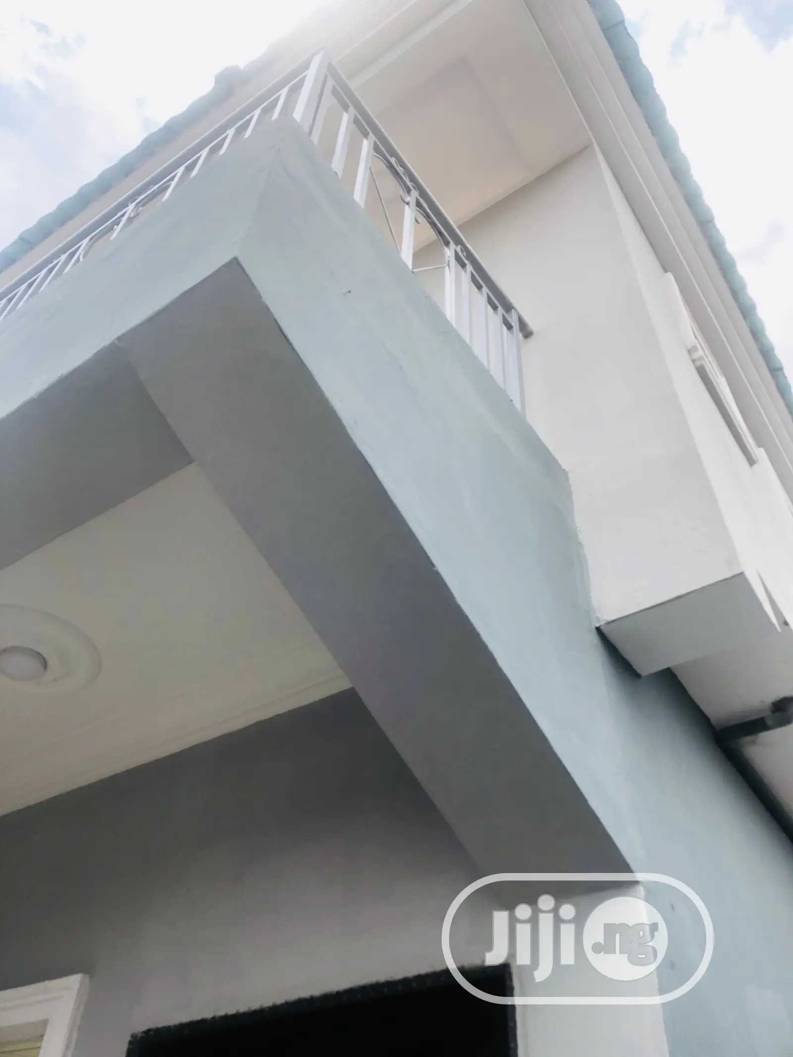 Furnished Mini Flat in Surulere for rent