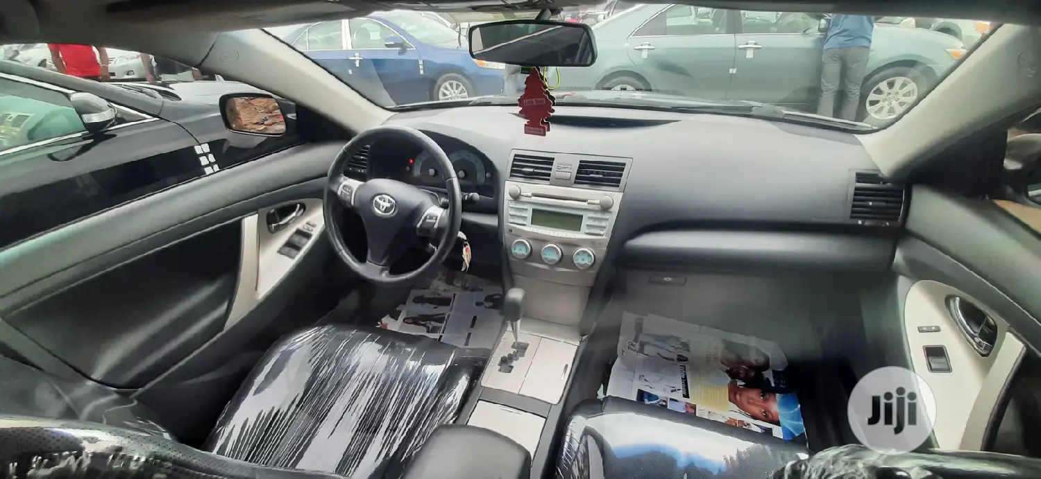 Toyota Camry 2009 Gray