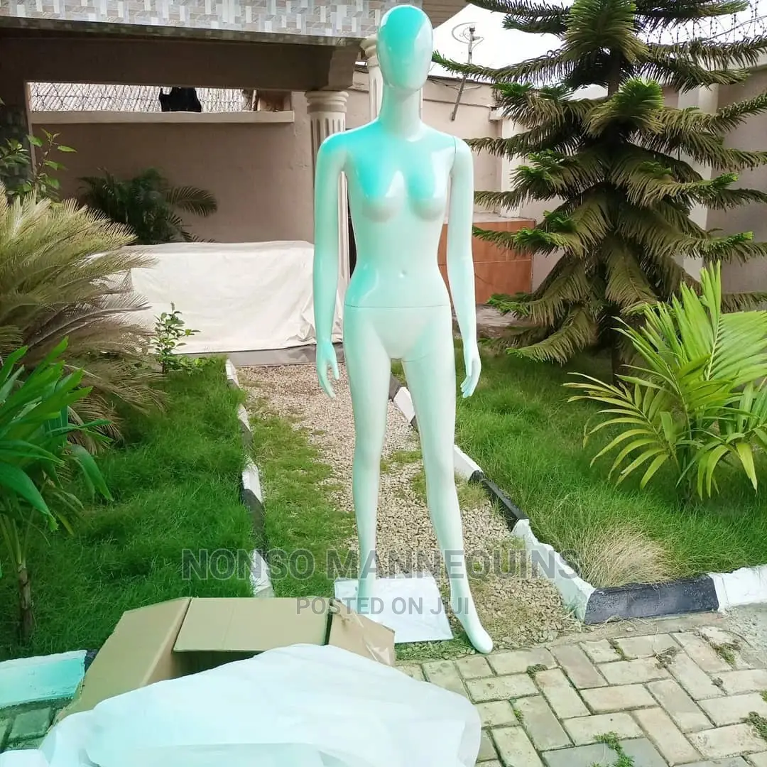 Glossy White Female Egg Face Mannequin
