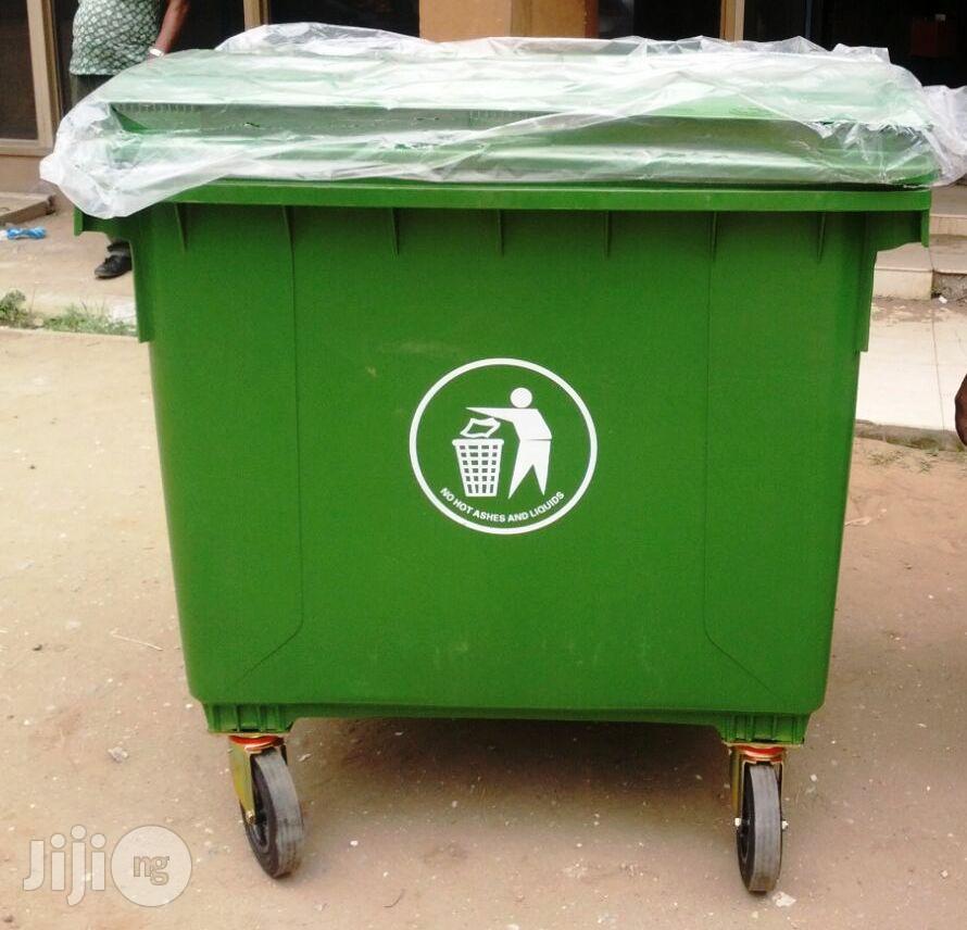 1100 Litre Waste Bin With 4 Wheels And Cover Plastic
