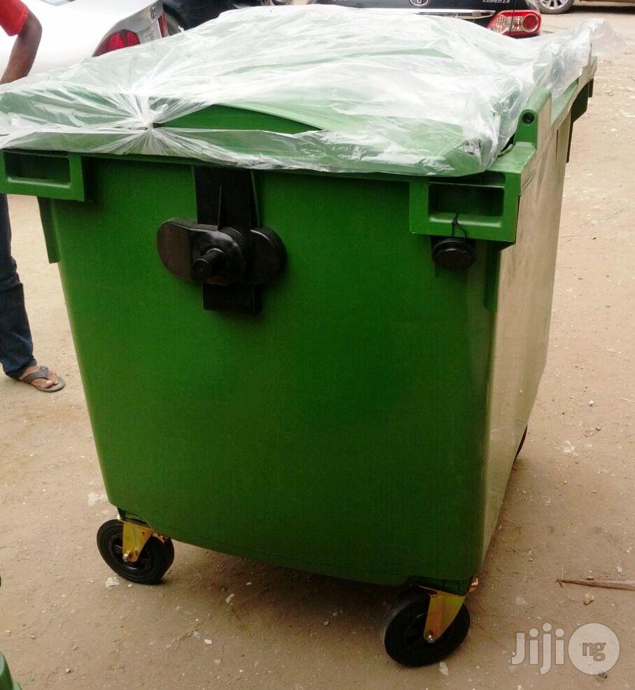 1100 Litre Waste Bin With 4 Wheels And Cover Plastic