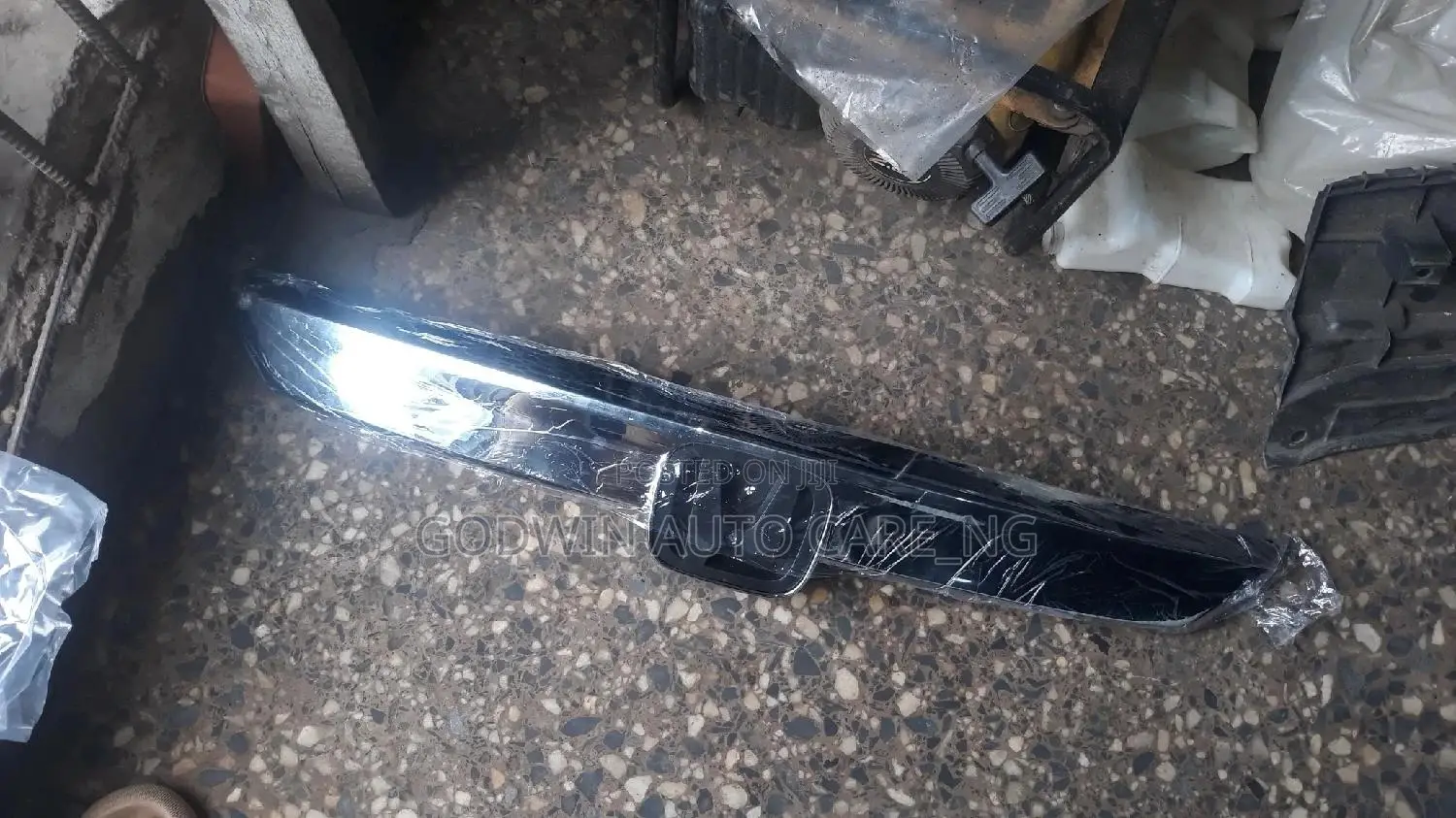 Front Grille & Fog Lights 2018 Honda Accord