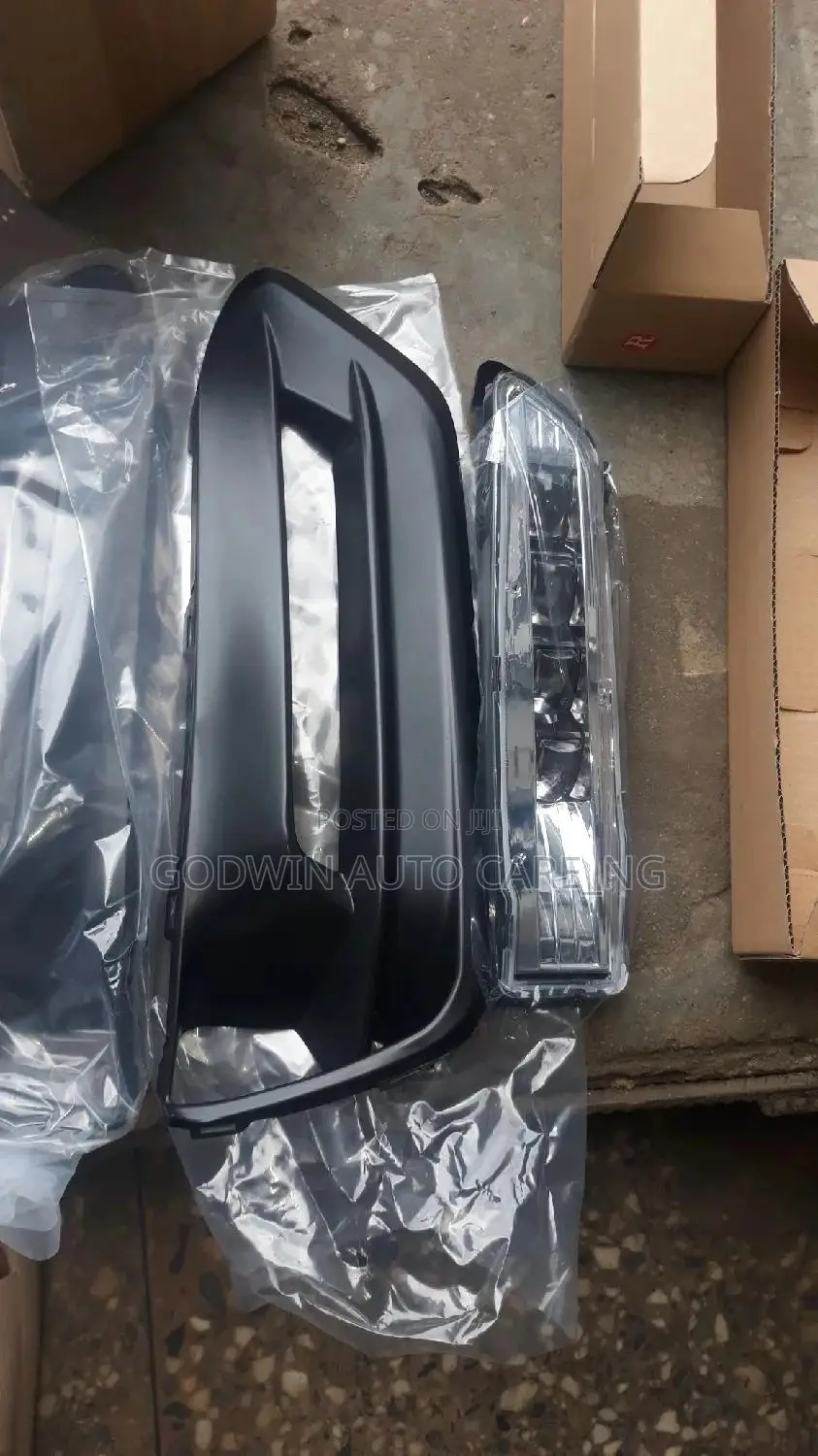 Front Grille & Fog Lights 2018 Honda Accord