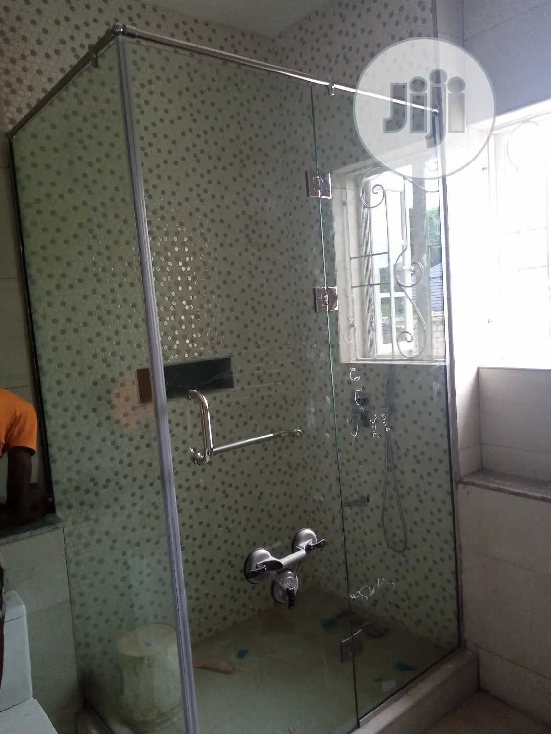 19mm Sus 304/10mm Shower Cubicle