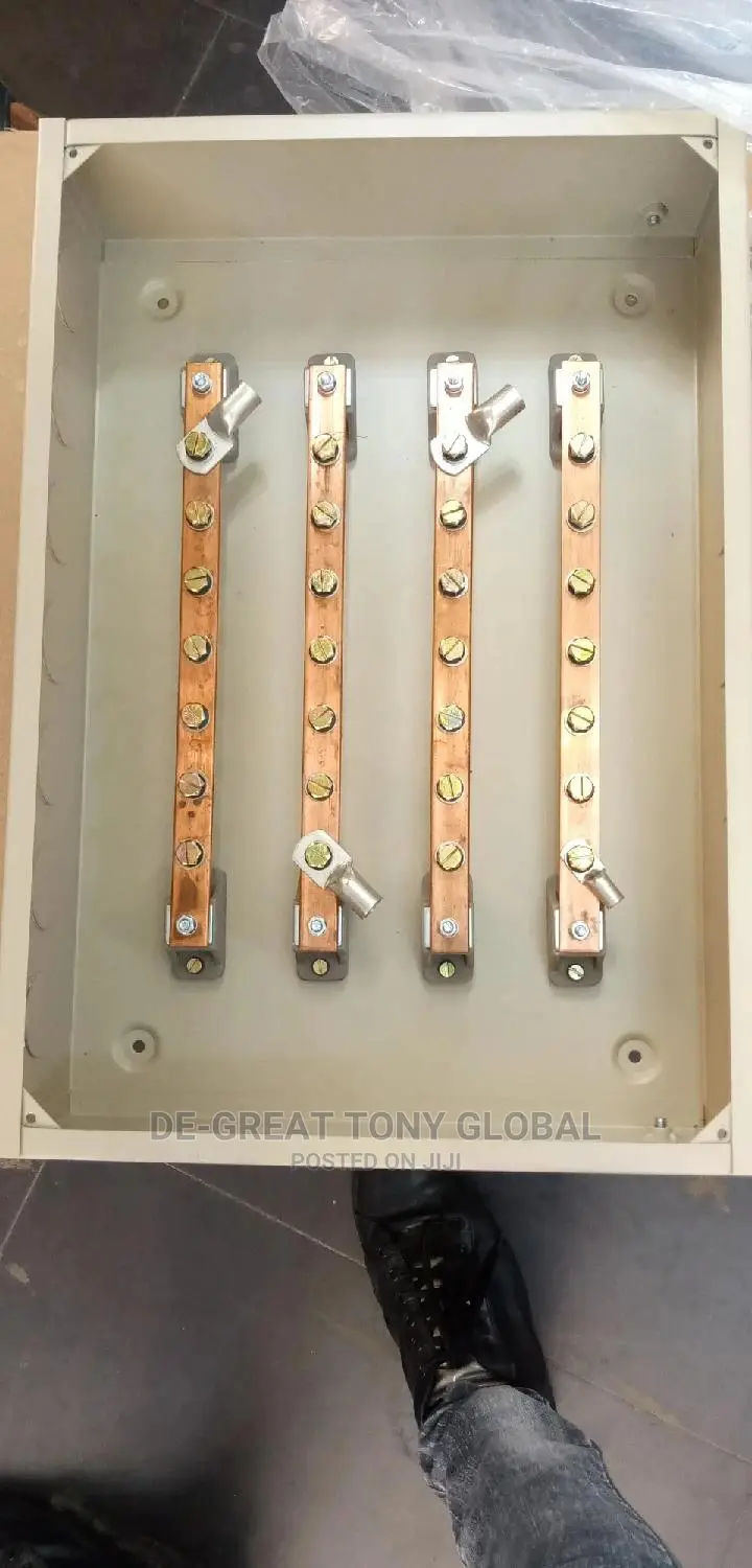 Stanley Busbar 200amps