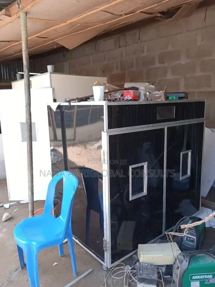 Incubator 500 Capacity Automatic Can Use Gas Electricity