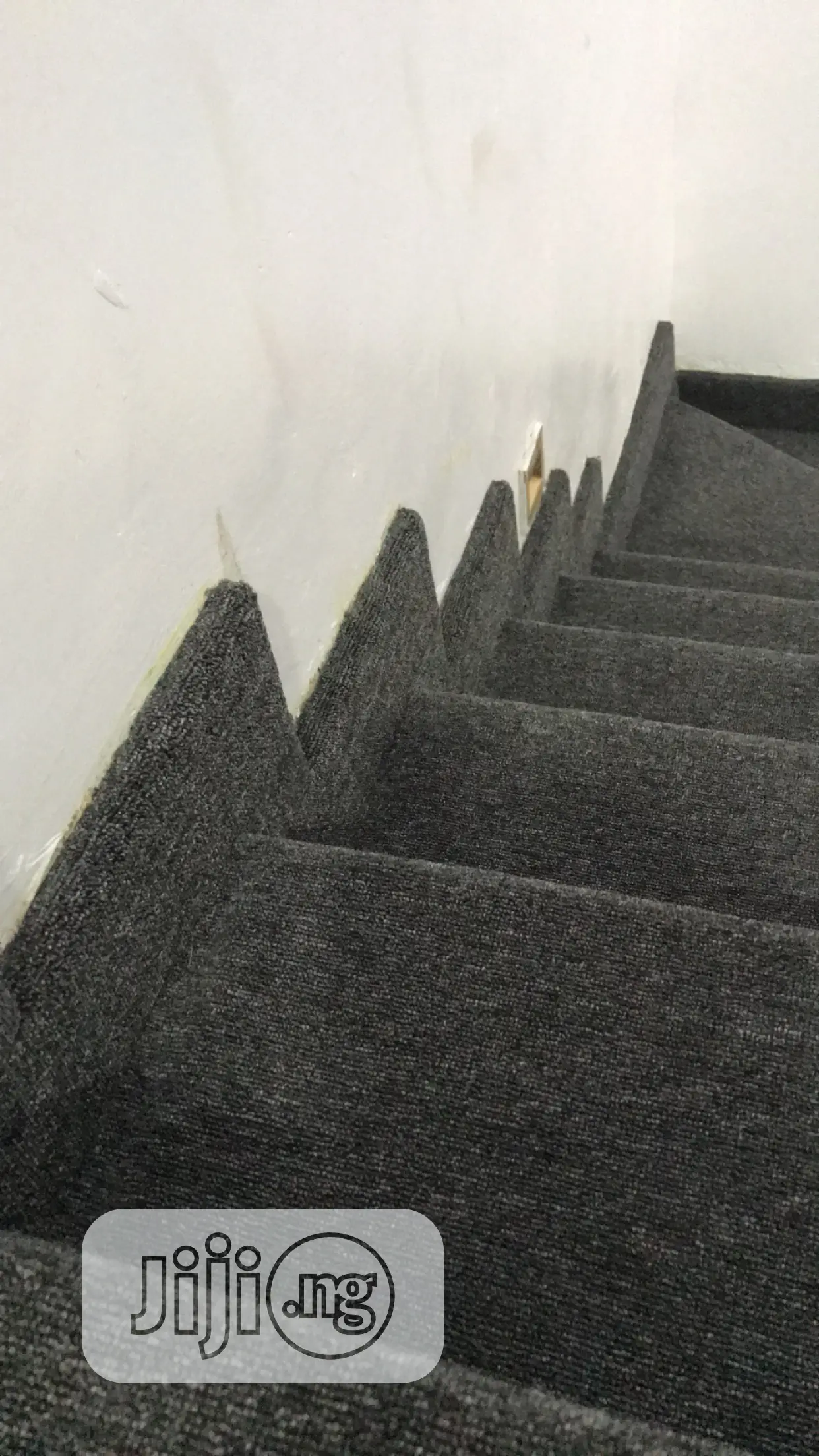 Neat Finishing Staircase.We Have Different Colors Of Rug