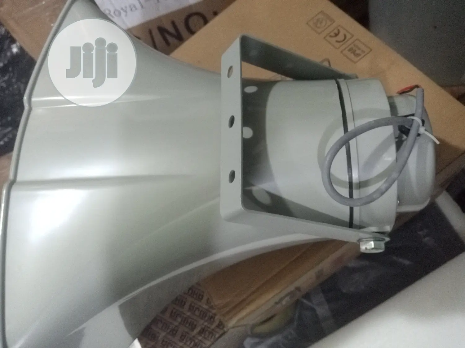 Ahuja Suh25 Horn