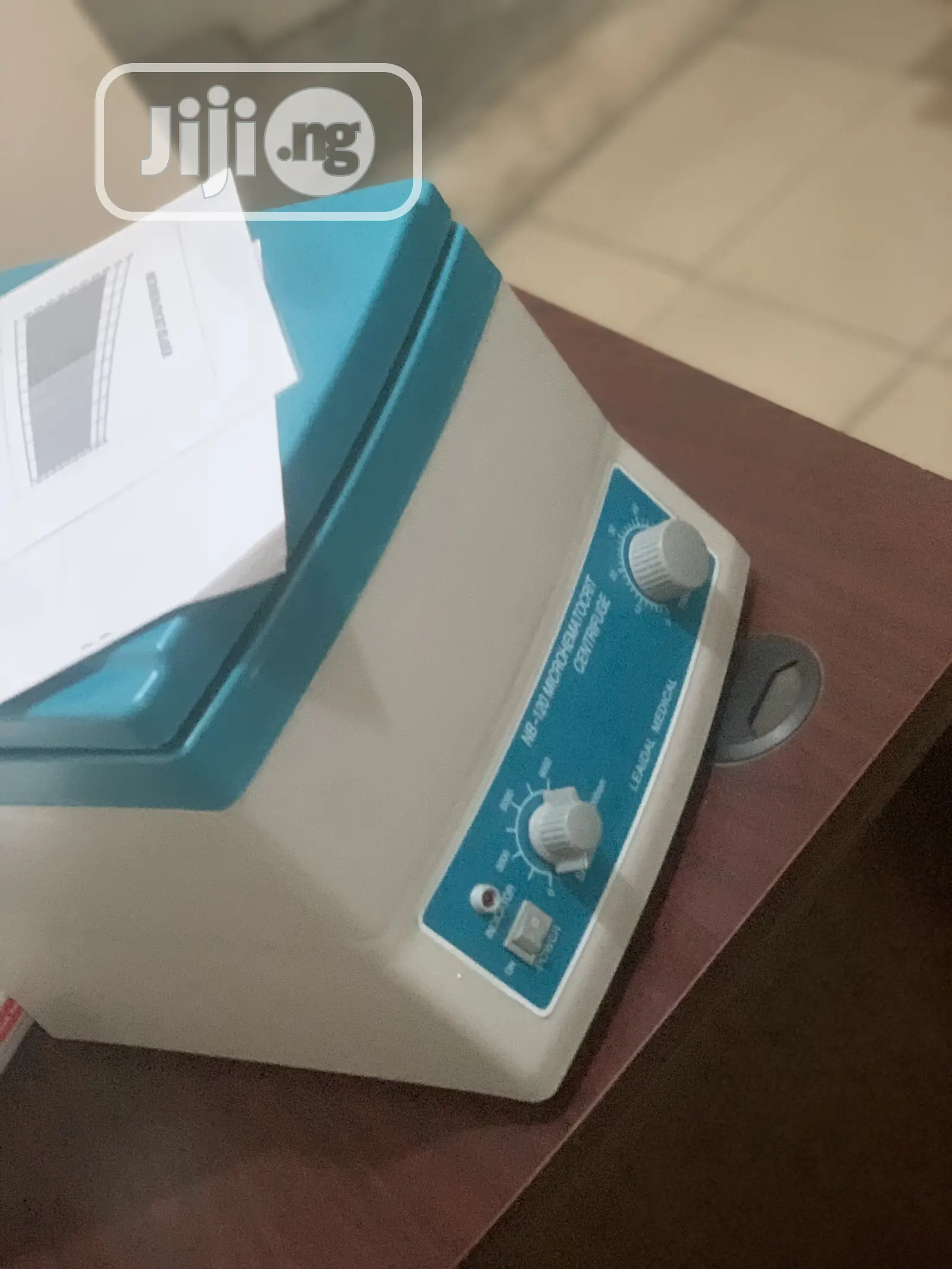 Micro-Hemotocrit Centrifuge