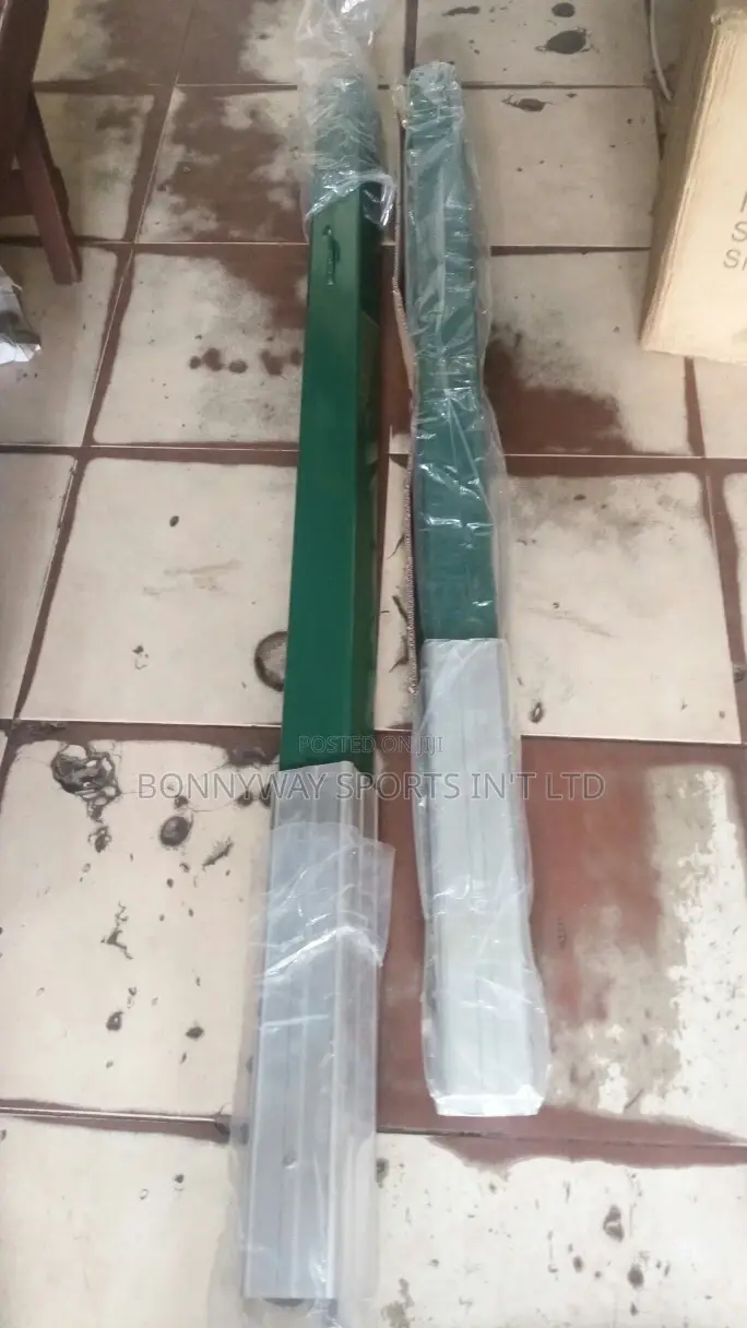 4 Corner Lawntennis Goalposts