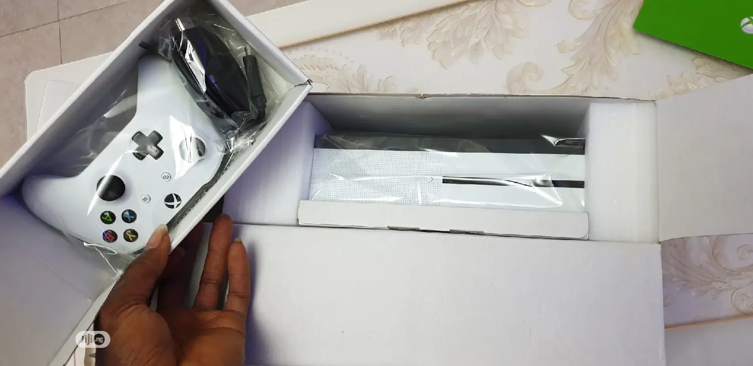 Microsoft Xbox One S 1tb