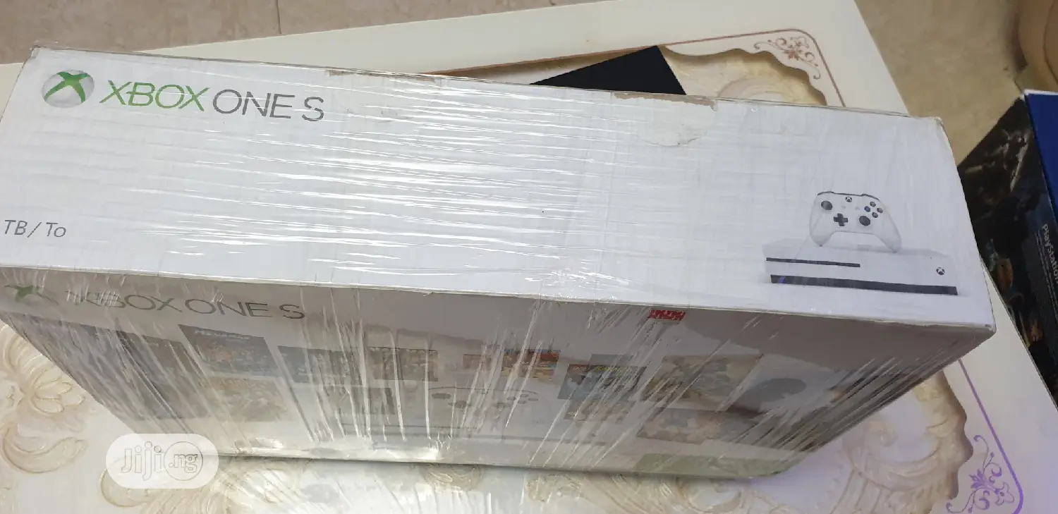 Microsoft Xbox One S 1tb