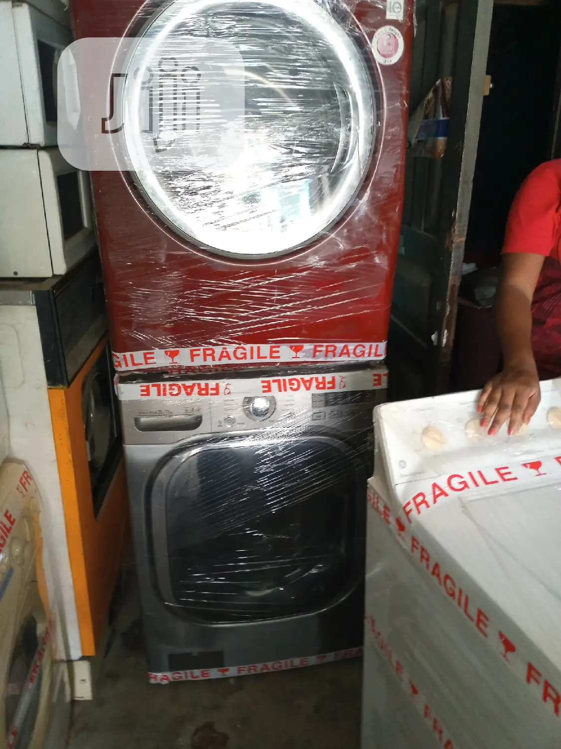 15kg/8kg Washing Machine. Wash and Dryer