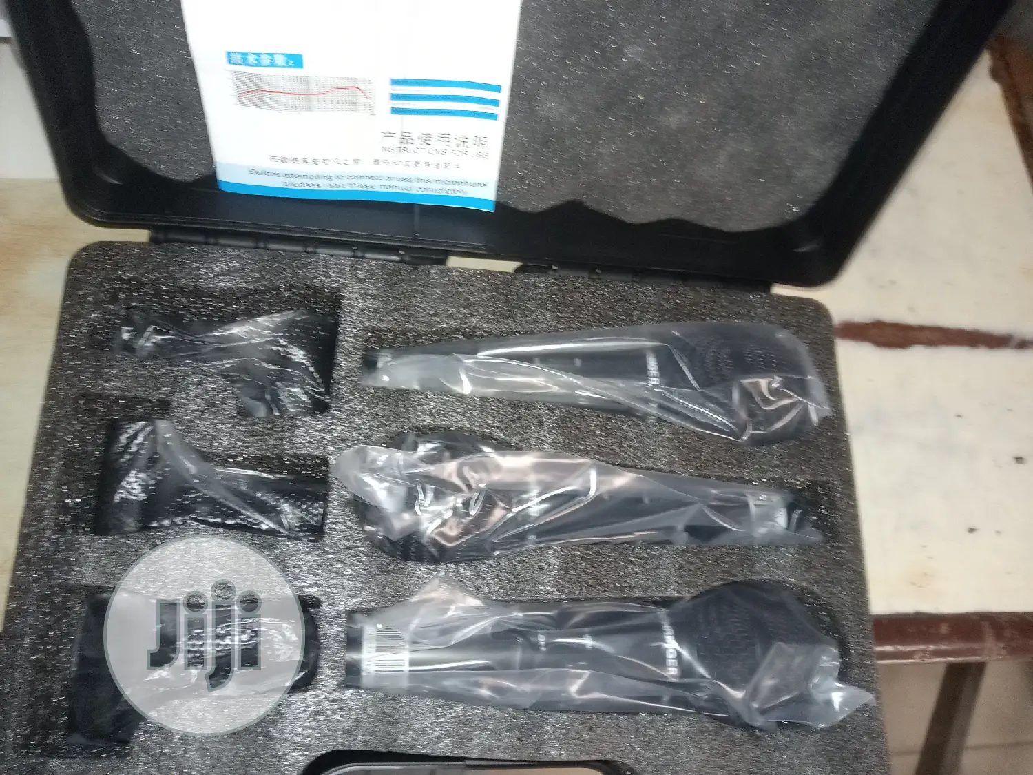 Behringer 3 in 1 Wired Microphones