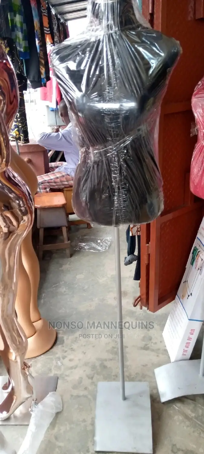 Pinnable Dressform With Metal Base Size 8,10,12