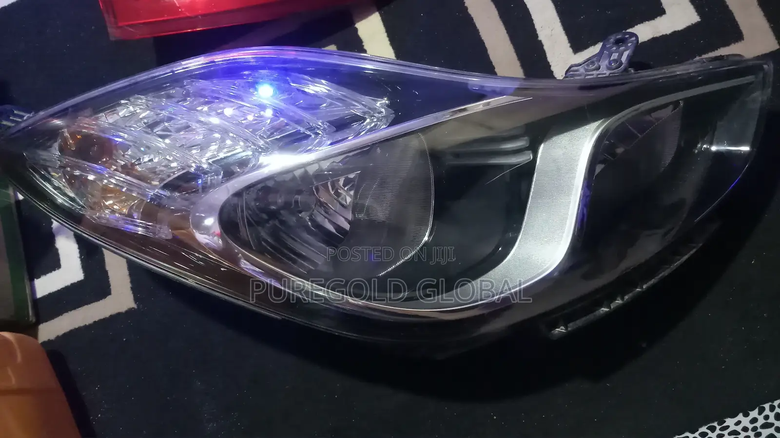 Headlamp for Hyundai IX20 2013 Model