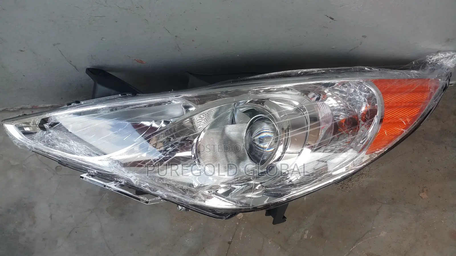 Headlamp for Hyundai Sonata 2013 Model (American Spec)
