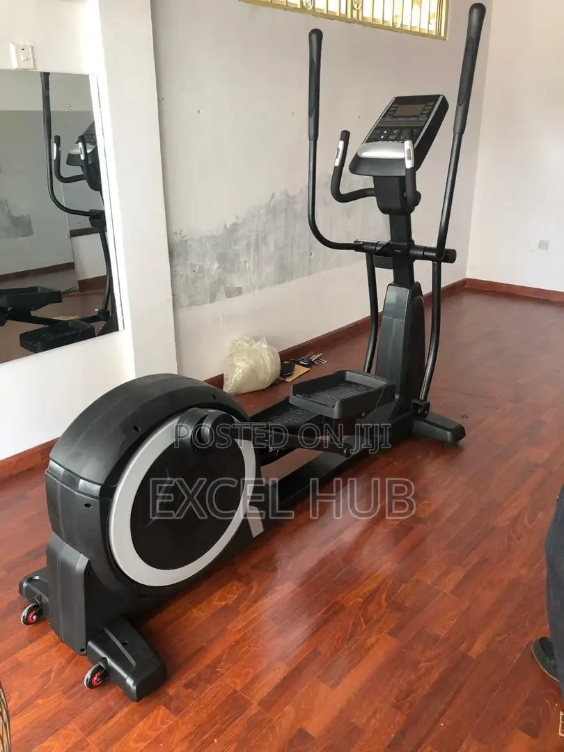 Commercial Elliptical Cross Trainer