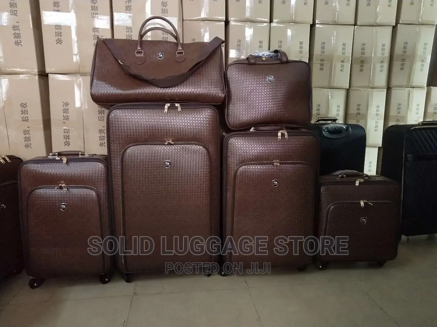 Moonlight Leather Traveling Boxes