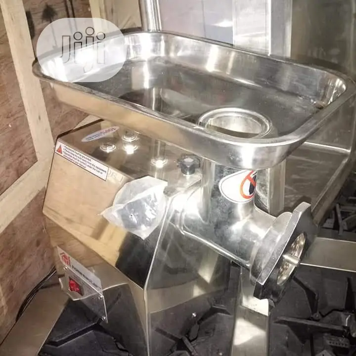 Meat Grinding Machine