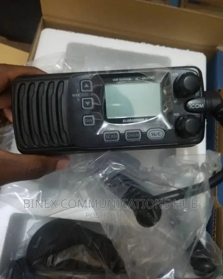 VHF Marine Transciever IC-M200