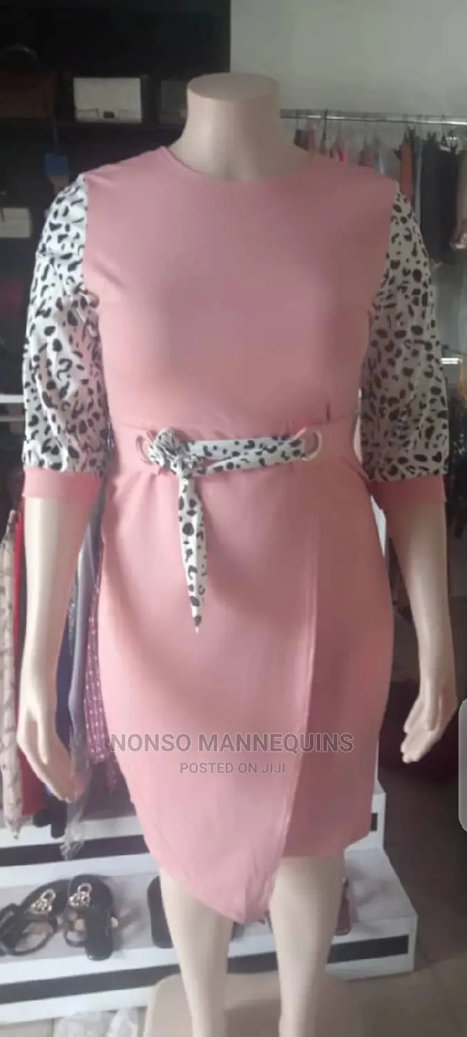 Headless Plus Size Female Mannequin