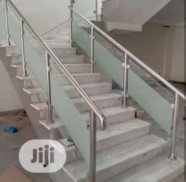 Staircase Glass Railings With Lion Head