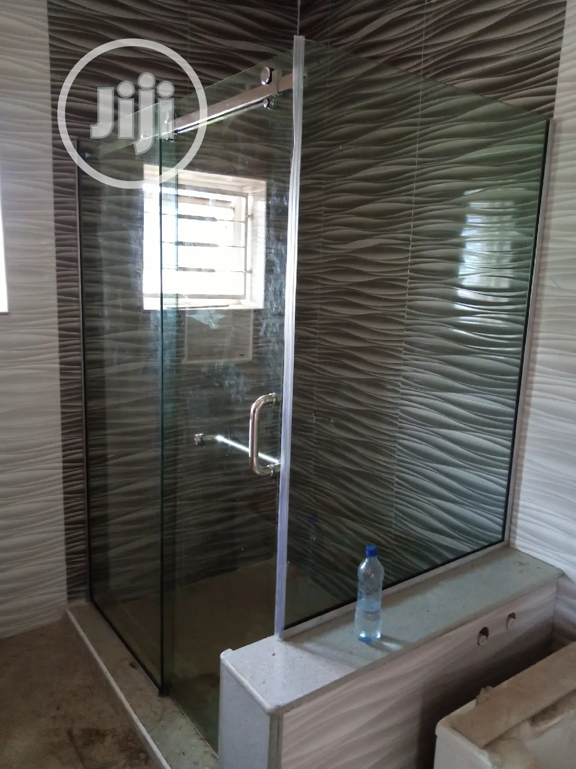 Tampered Glass Shower Cubicle