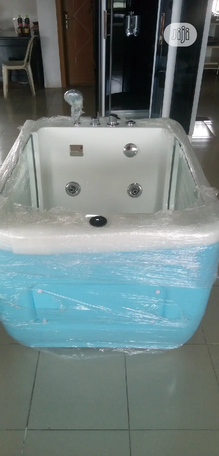Jaccuzi Bath Tub for Kids