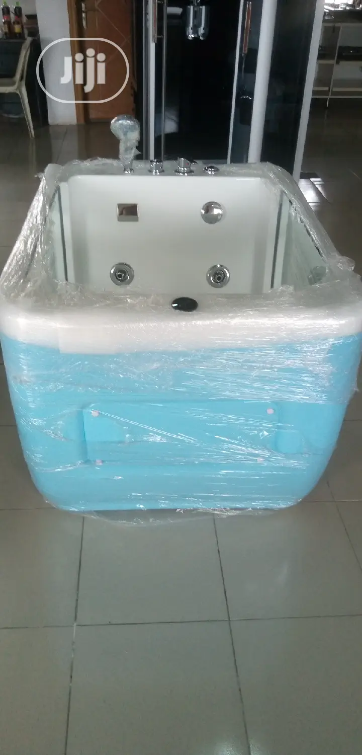 Jaccuzi Bath Tub for Kids