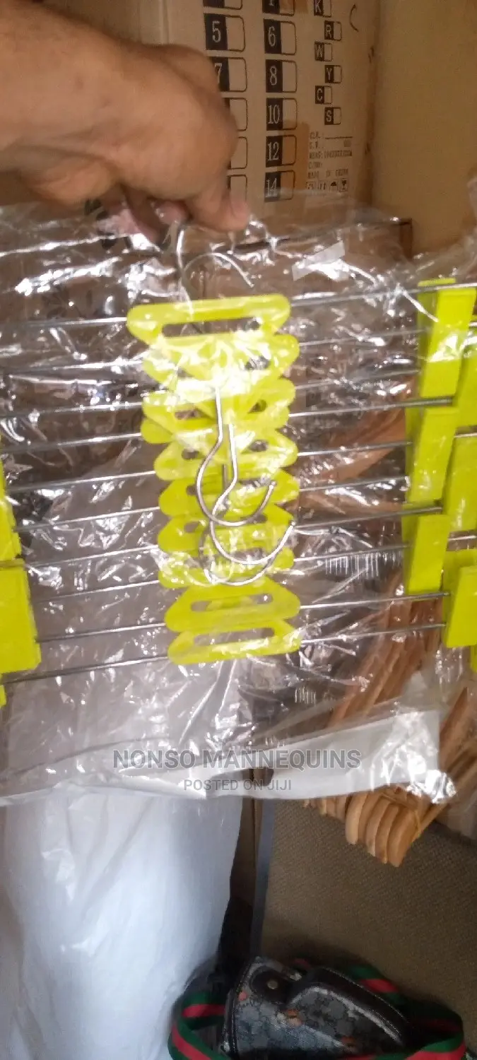 10 Pieces a Bundle Clip Hangers for Skirts and Trousers