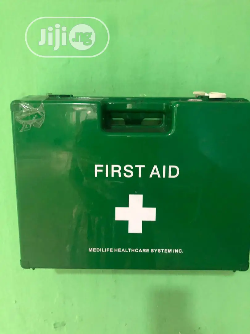 Plastic First Aid Box Knitted