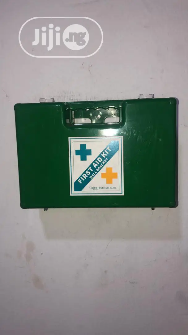 Plastic First Aid Box Knitted