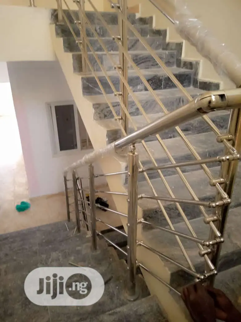 5lining Handrails Staircase
