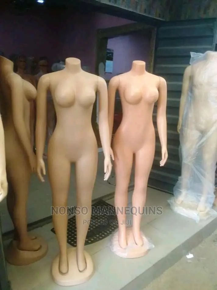 No Head Busty Size 10 Plastic Display Female Mannequins