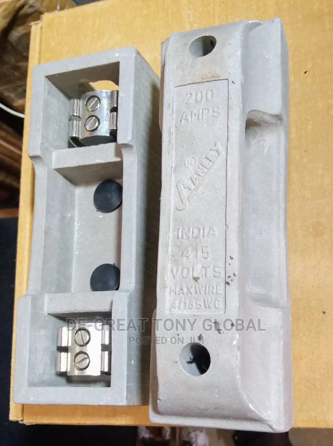 Stanley Cutout Fuse 200amps