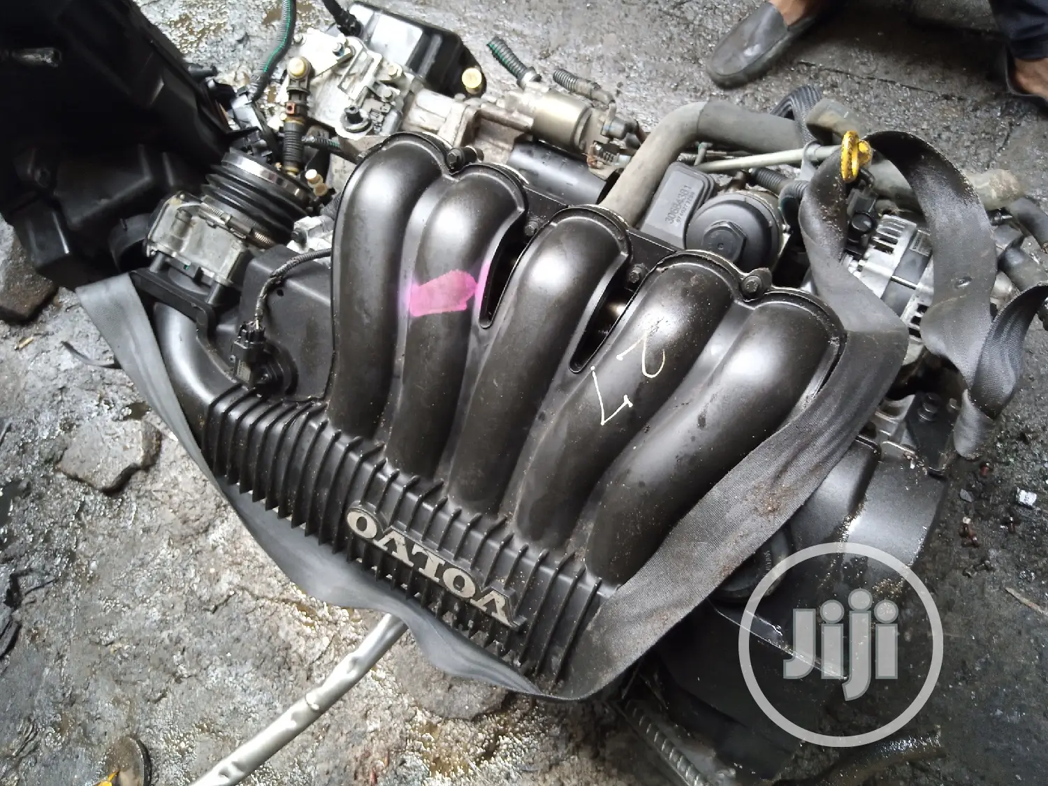 Volvo S40 2.4! Engine